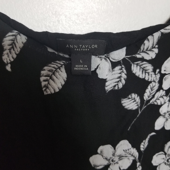 Blouses - Picture 6 of 16